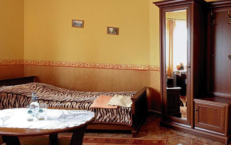 Hotel Mily Krosno Pokoj fotografie